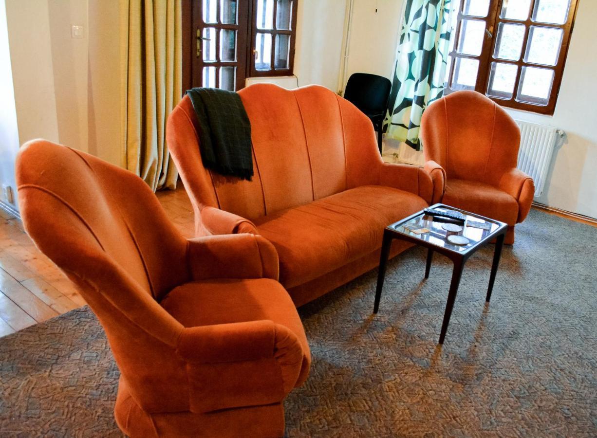 Grandpa'S Hidden Crib, 6 Bedroom, Pet Friendly Синая Экстерьер фото